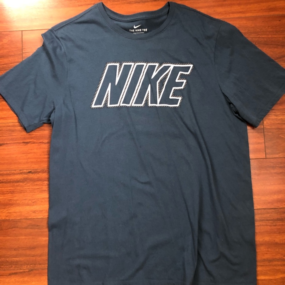 Nike T-Shirt